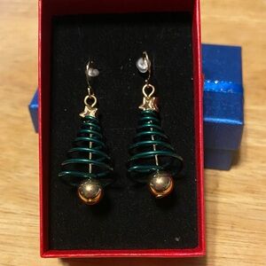 Christmas tree earrings